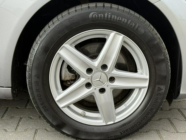 Mercedes C 200 D 136KM Avantgarde/Navi/Alufelgi//Skóry/el.klapa/Parktronic