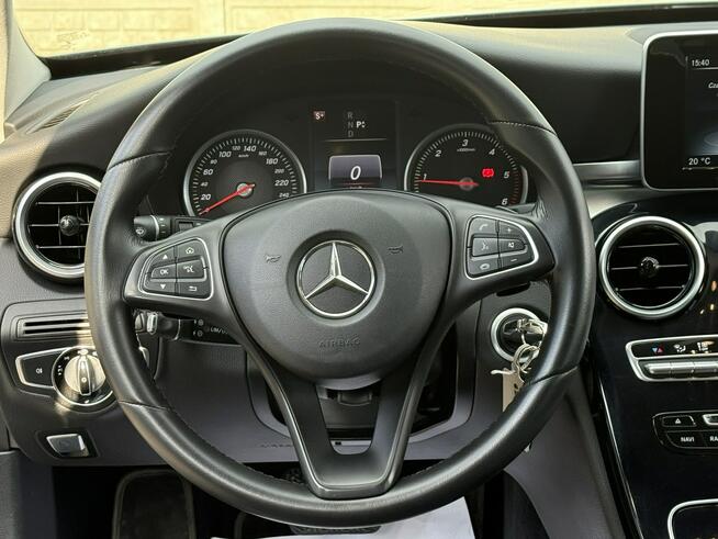 Mercedes C 200 D 136KM Avantgarde/Navi/Alufelgi//Skóry/el.klapa/Parktronic