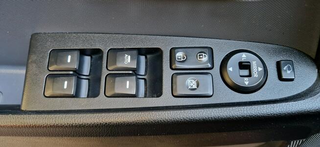 Kia Sportage Zobacz opis !! W podanej cenie roczna gwarancja !!