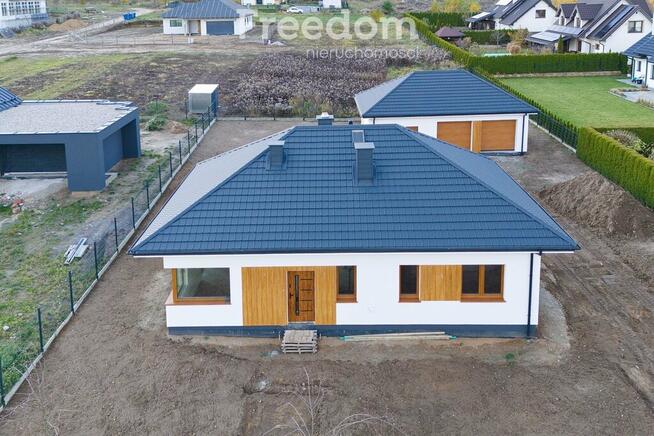 Parterowy dom w stanie deweloperskim