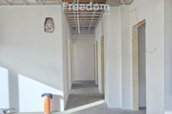 Parterowy dom w stanie deweloperskim