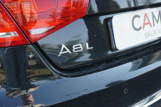 Audi A8 Long w pełnej opcji ociekającej luksusem,