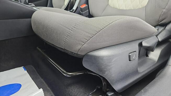 Toyota Corolla 1.6 Comfort ! Z Polskiego Salonu ! Faktura Vat !