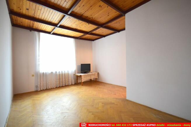 Kawalerka w swietnej lokalizacji.