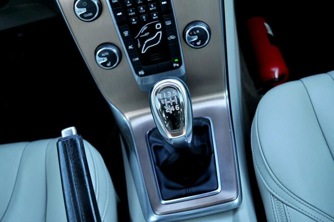 Volvo V40 Cross Country D2 Cross Country Led Skóra Kamera Panorama Navi Parktronik