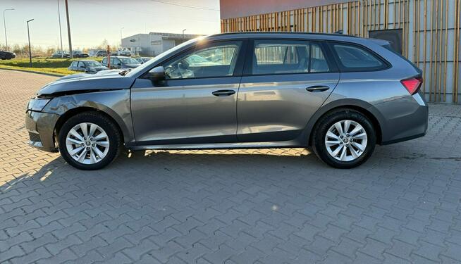 Škoda Octavia Selection*Lift*Led*VirtualCocpit*Grzanefotele*NiskiPrzebieg*Radar*FV23