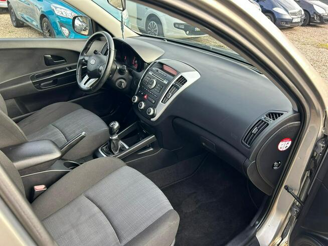 Kia Ceed 1,6 Diesel 116 KM 2010 rok Ładny Zadbany Samochód