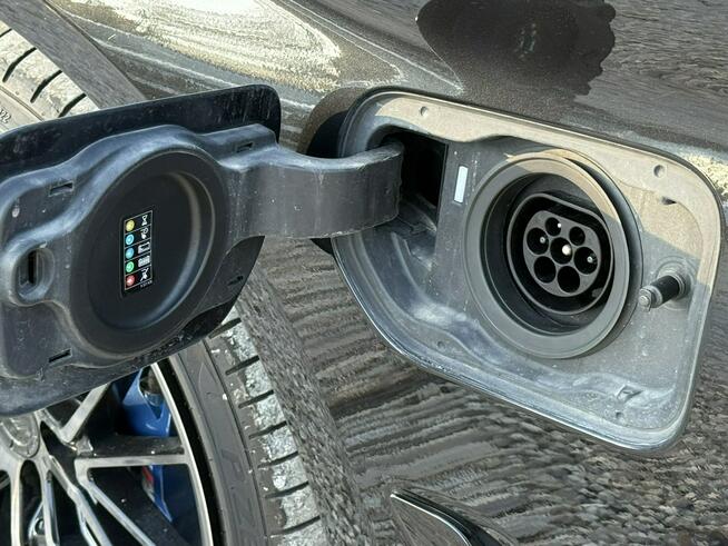 530E IPERFORMACE! M Sport ! Head up! Szyberdach ! Kamera 360 !