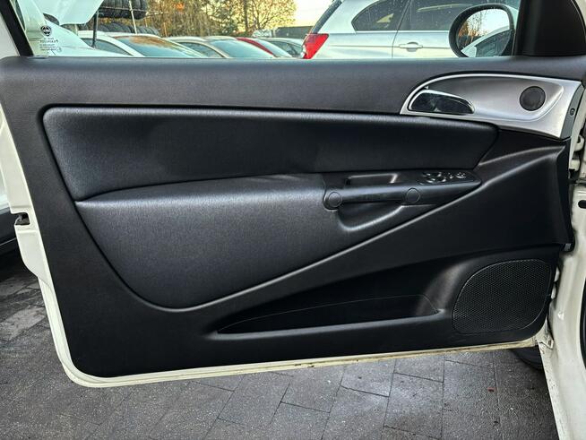 Lancia Ypsilon 1.4 87km CZUJNIKI klima BEZWYPADEK serwis 2010