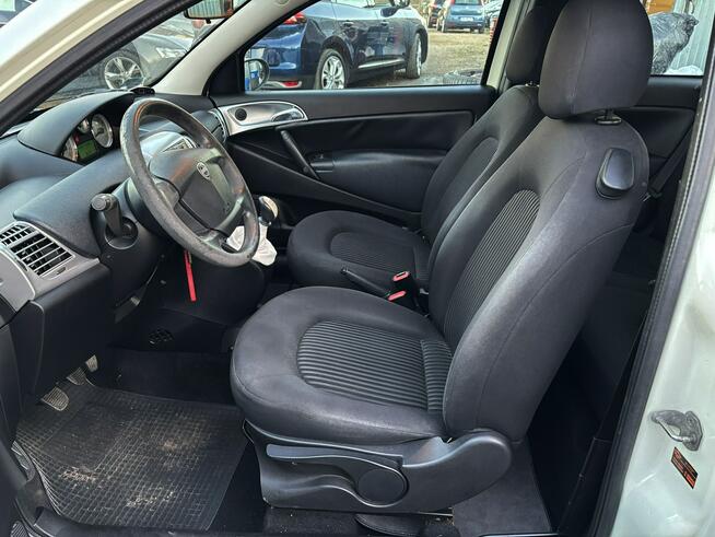 Lancia Ypsilon 1.4 87km CZUJNIKI klima BEZWYPADEK serwis 2010