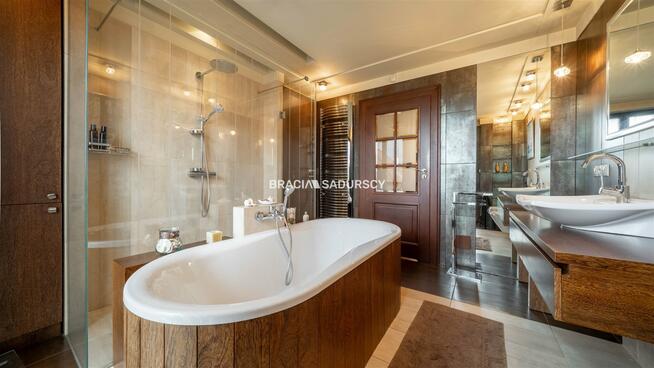 Dom Bibice gm. Zielonki, Kwiaty Polne