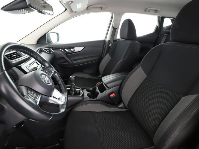 Nissan Qashqai PDC klima-auto tempomat