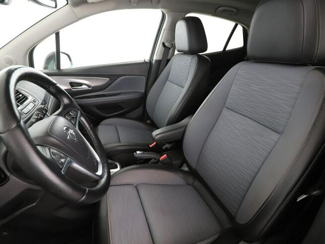 Opel Mokka navi klima auto grzane fotele kamera i czujniki parkowania