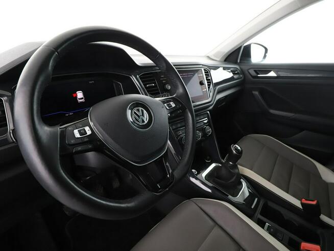 Volkswagen T-Roc Carat skóra panorama virtual navi grzane fotele climatronic ACC