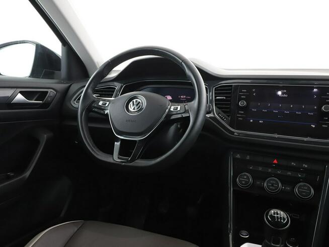 Volkswagen T-Roc Carat skóra panorama virtual navi grzane fotele climatronic ACC