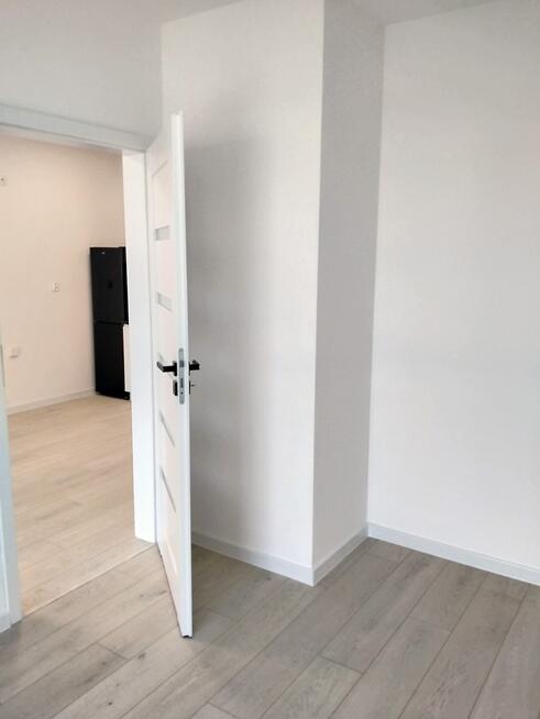 Małe Błonia,2 pokoje,2 piętro,balkon,nowe