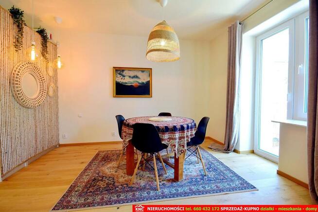 Prestiżowe mieszkanie, wyskoki standard, 2 balkony.