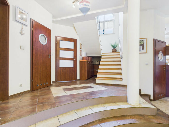 Dom pod Warszawą z bonusem - Skierdy