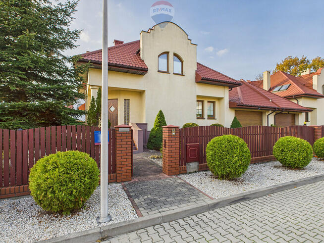 Dom pod Warszawą z bonusem - Skierdy