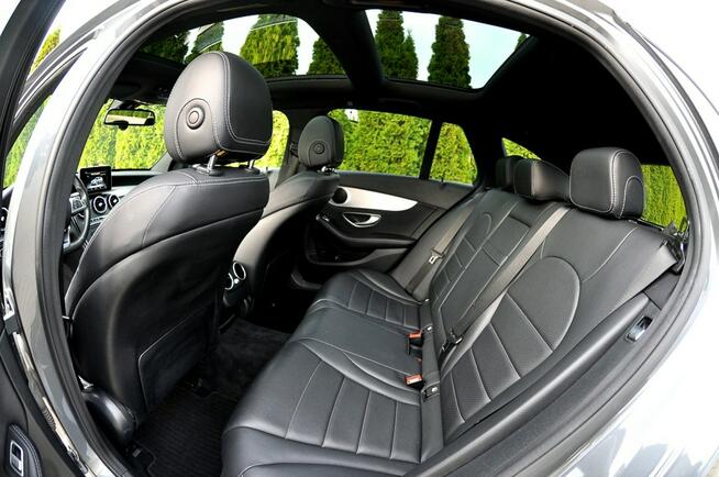 Mercedes C 180 AMG Line Full Led Panorama Dach Skóra Navi Kamera El Klapa Full Opcja