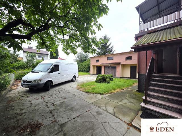 Dom Łuków, Warszawska