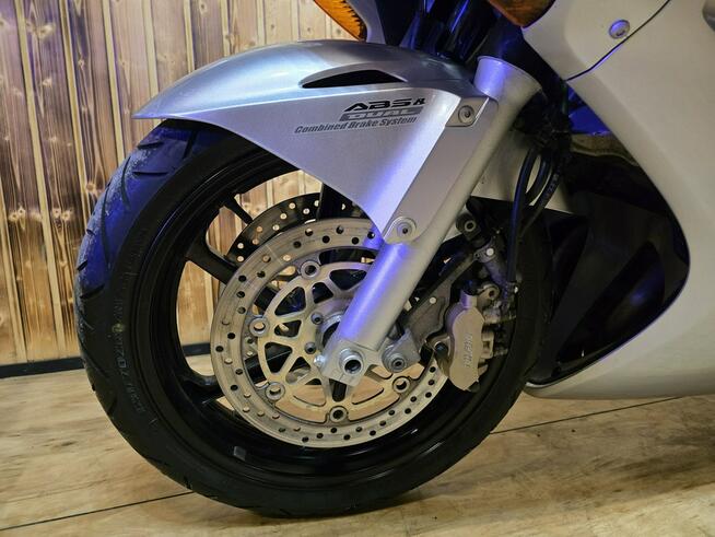 Honda VFR ## ZADBANY ## BŁYSZCZY # technicznie super# raty KUP ONLINE