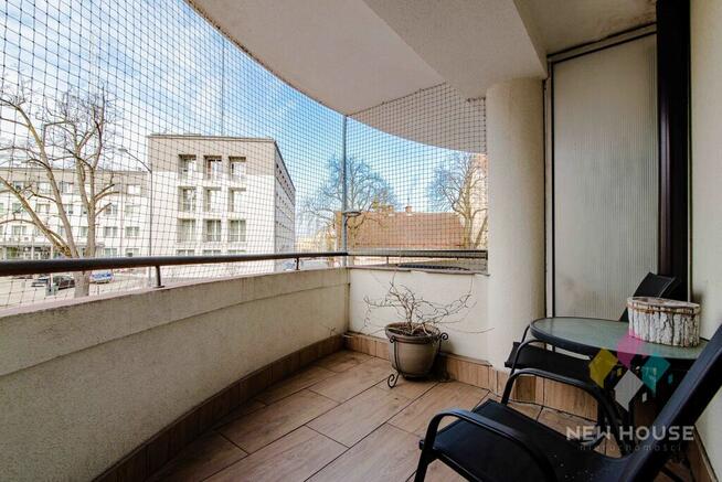 Mieszkanie 82 m2 w centrum, 3 pokoje, 2 balkony