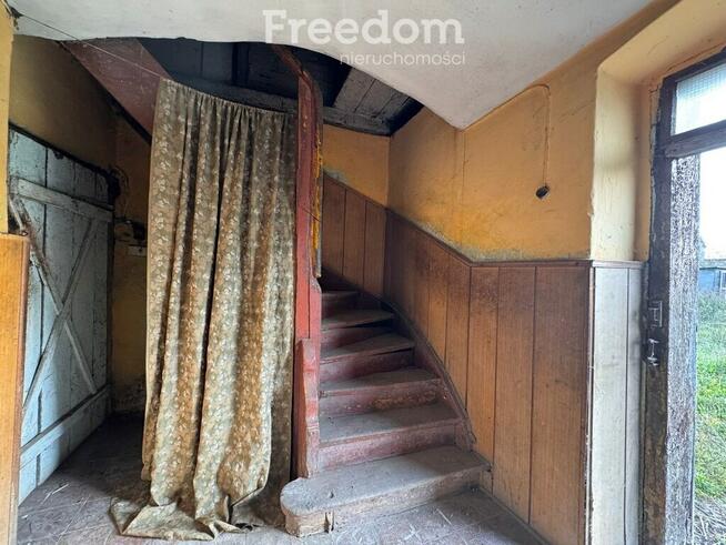 18 arów z zabudowaniami i mediami