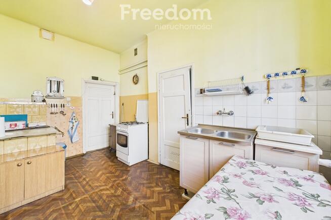 Dom w znakomitej lokalizacji