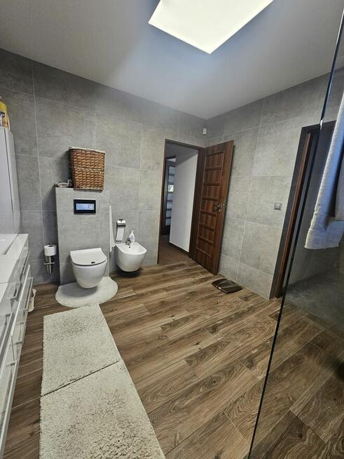 Komfortowy dom na wzgórzu z dużą działką!