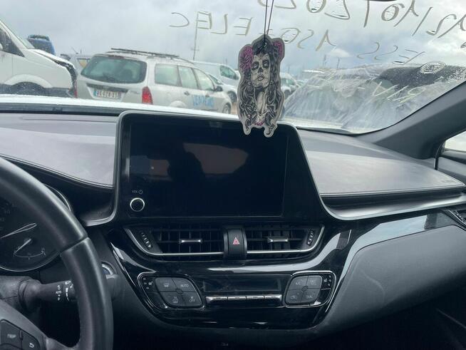 TOYOTA C-HR 2.0i Hybride 184 Design Ultimate GR842