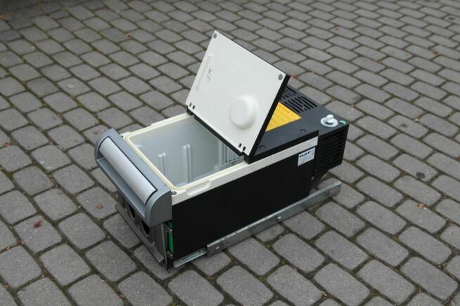 LODÓWKA SAMOCHODOWA Daf XF 105 106 EURO 6 do Tira 24v