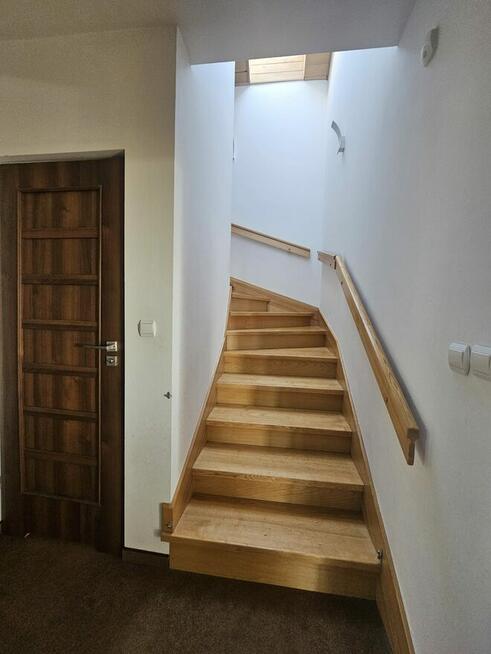 Komfortowy dom na wzgórzu z dużą działką!