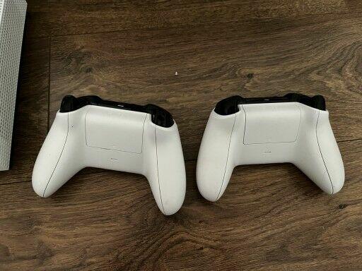 Xbox One S + pady + gry