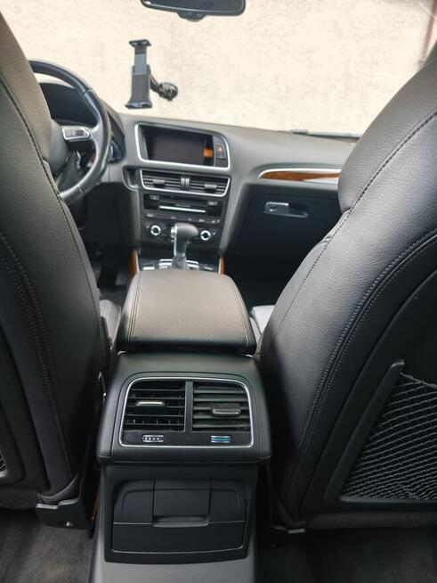 Sprzedam Audi Q5 3.0 TFSI Premium Plus z pakietem s-line.