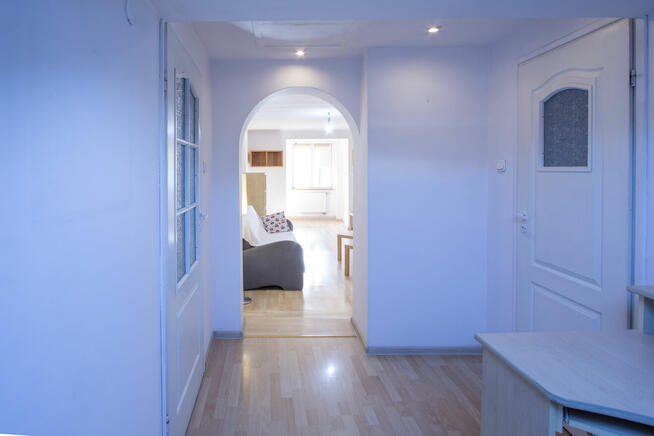 Przytulne mieszkanie typu M-4 blisko Rynku Skoczowa.