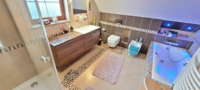 Dom wolnostojący w Bukowcu na pięknej dużej działce