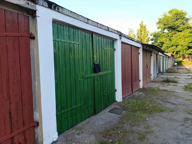 Sprzedam Garaż (Kanał, Prąd) 19m2 ul.Zawadzkiego