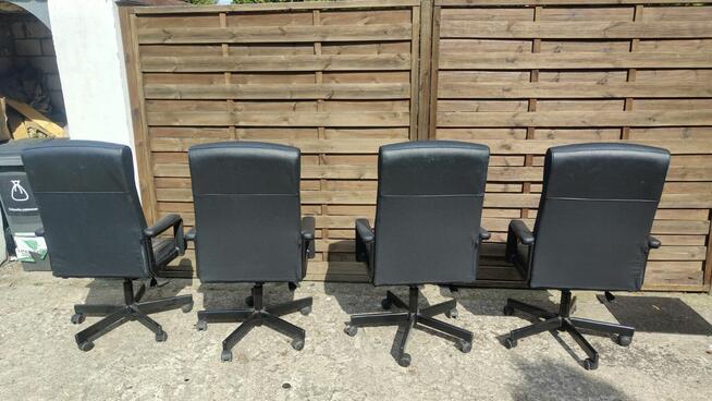 Krzesło IKEA Millberget czarne obrotowe Dostępne 4 sztuk