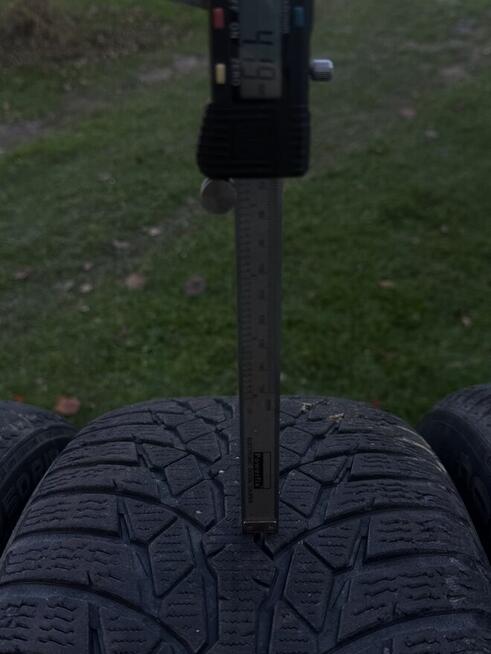 Opony Nokian Snowproof 225/50 R18 99 V