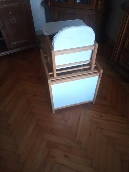 Sprzedam krzesełko ze stoliczkiem dla dzieci