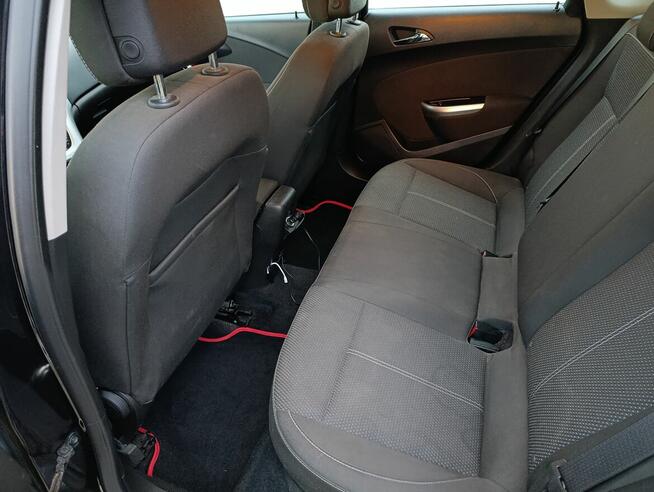 Sprzedam Opla Astrę J 1.6 turbo 180KM!