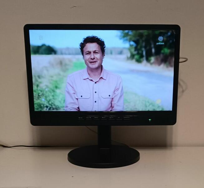 18 Cali Telewizor Bezprzewodowy CAMPING LED DVB-T2 Hevc + An