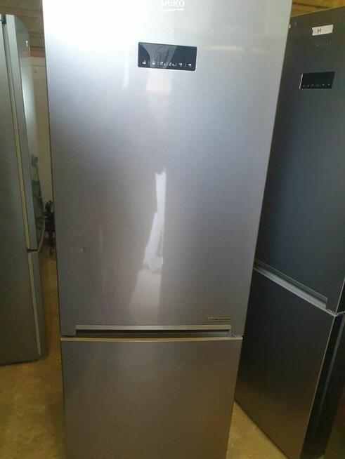 Outlet lodówek i zamrażarek, gwarancja. Serwis pogwarancyjny