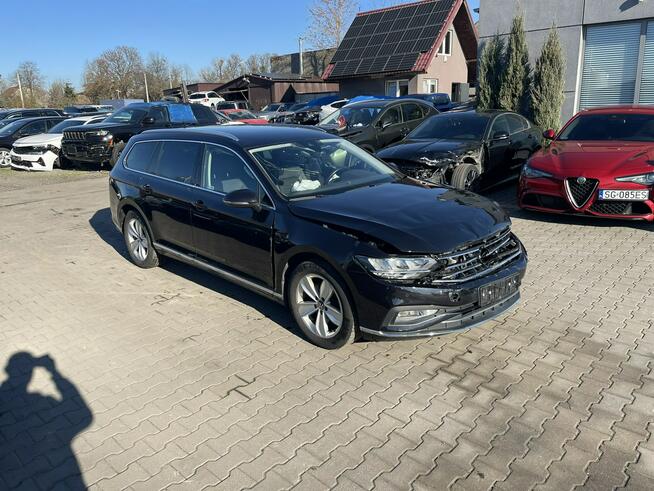 Volkswagen Passat 4 Motion Skóra Klimatronik Podgrzewanie Czujniki park. 200 KM