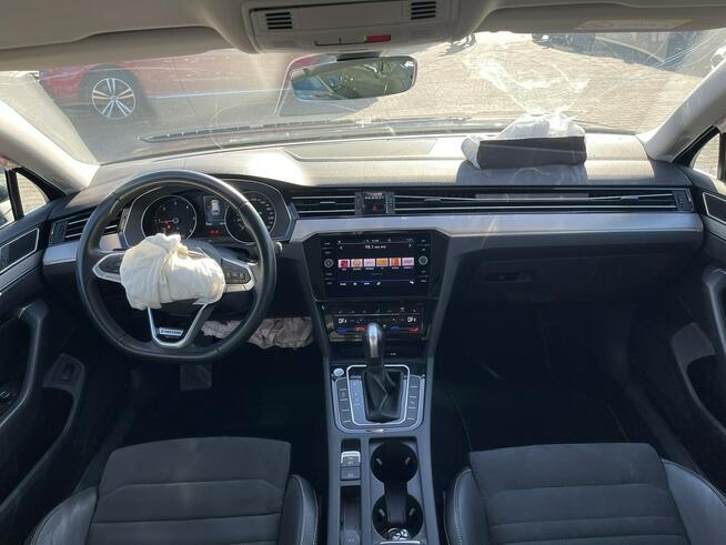 Volkswagen Passat 4 Motion Skóra Klimatronik Podgrzewanie Czujniki park. 200 KM