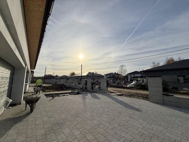 Dom parterowy pod Nadarzynem z szybkim dojazdem