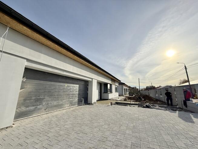 Dom parterowy pod Nadarzynem z szybkim dojazdem