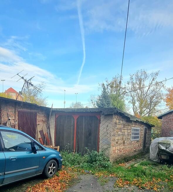 3 pokoje, garaż, ogródek