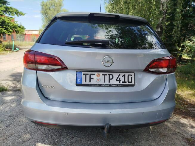 Opel Astra 2017r mały przebieq 6 biegów zapraszam